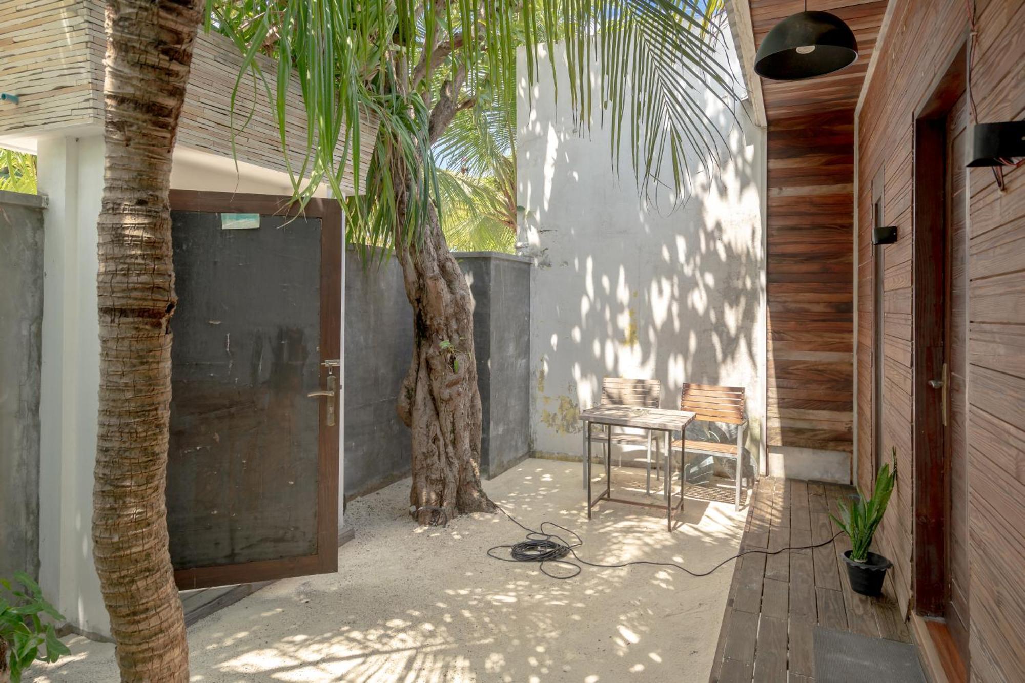 Brickwood Ganduvaru Private Villas Rasdhoo Exterior photo